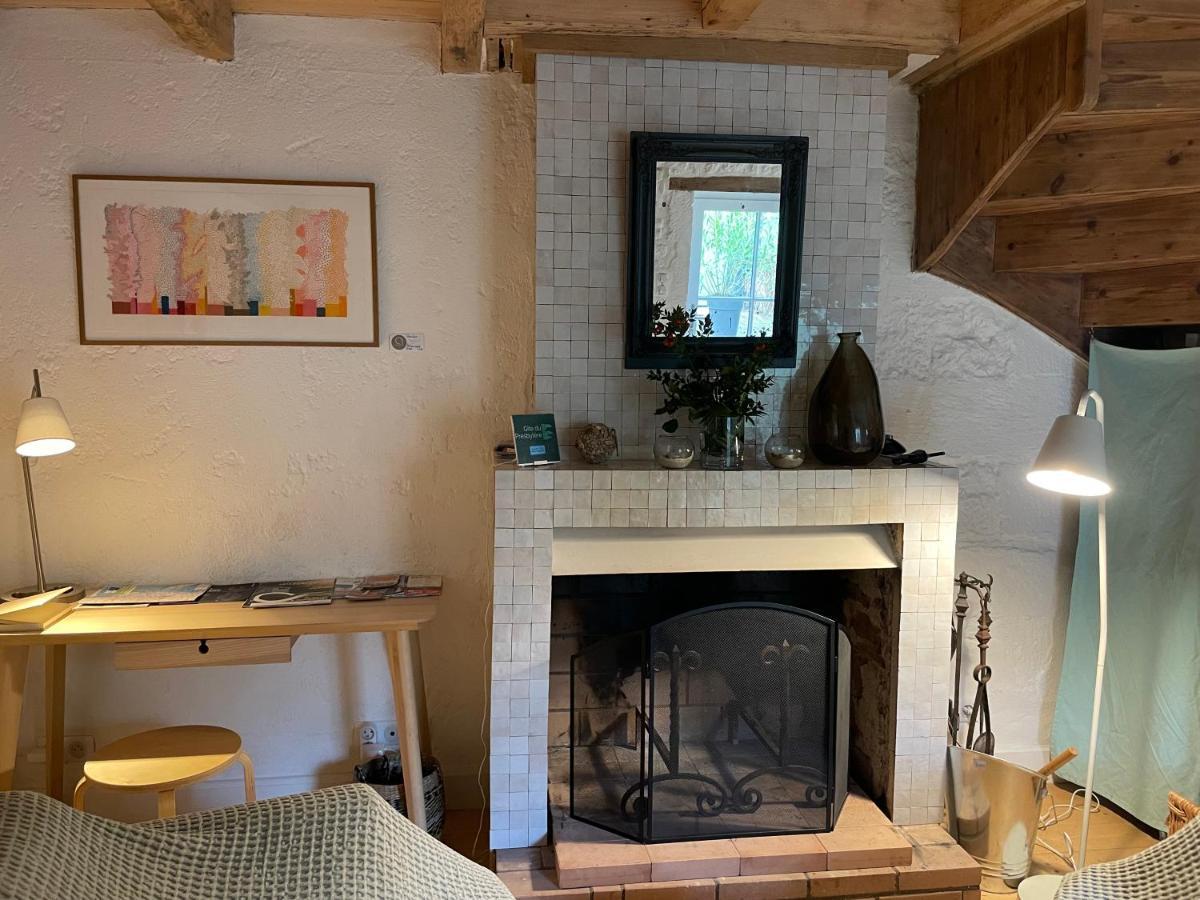 Gite Du Presbytere Port D'Envaux, Ravissante Maison De Charme ภายนอก รูปภาพ